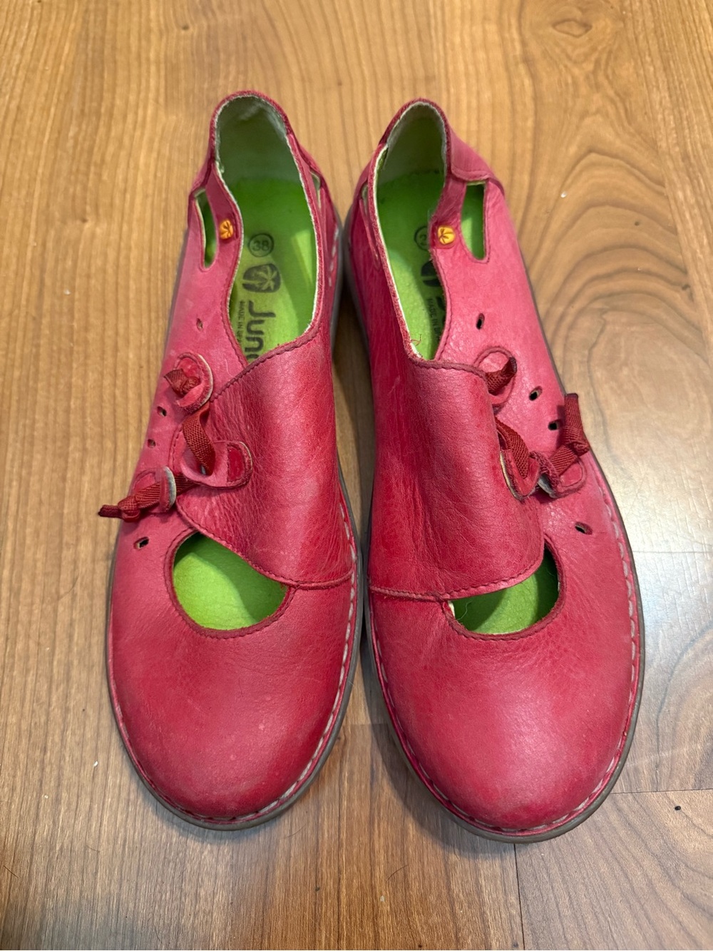 Jungla Red Slipon Flats 38 US women’s 8